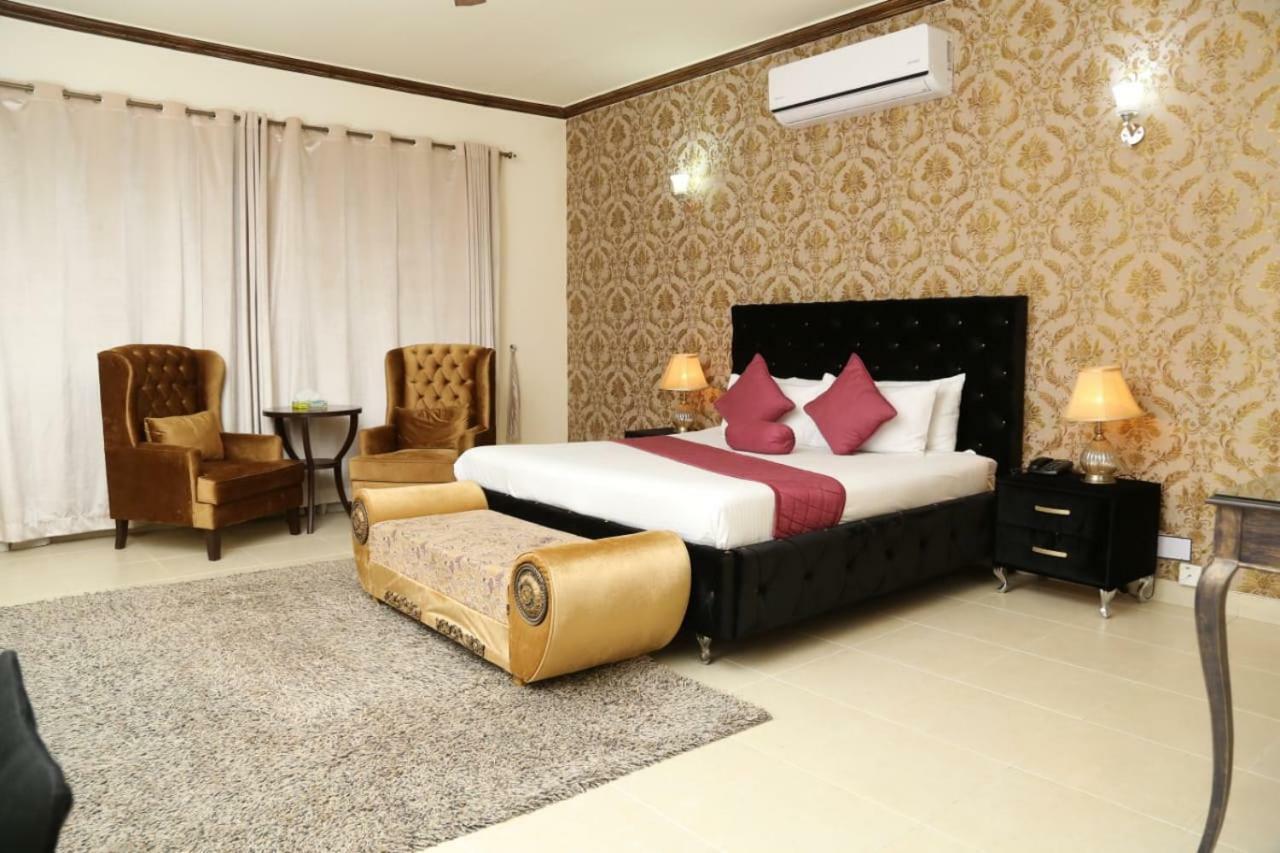 Westin Suites Лахор Экстерьер фото